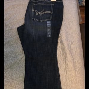 Plus size women’s Wrangler bootcut jeans